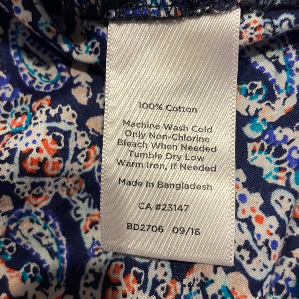 Adorable blouse - Picture 10 of 10